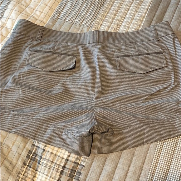 BCBGMaxAzria Shorts - Picture 4 of 4